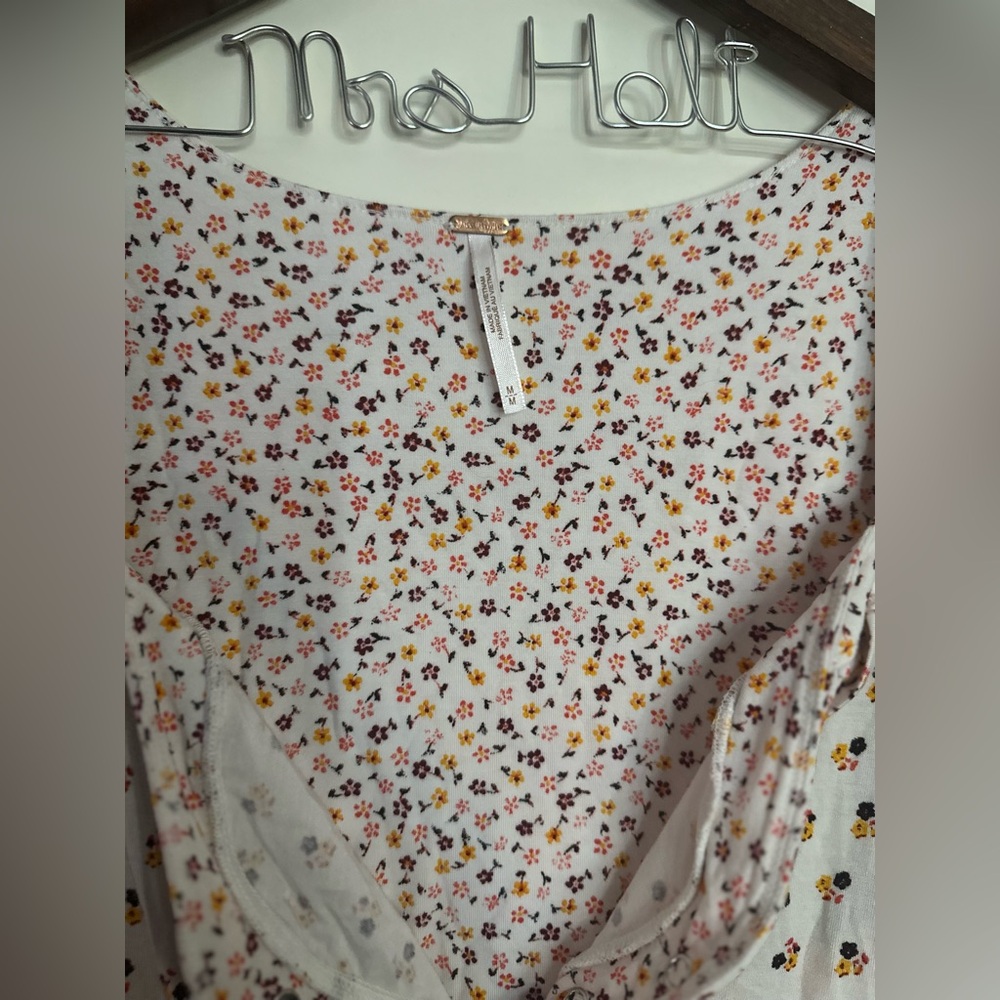 SOLD free people floral henley long sleeve - Picture 5 of 6